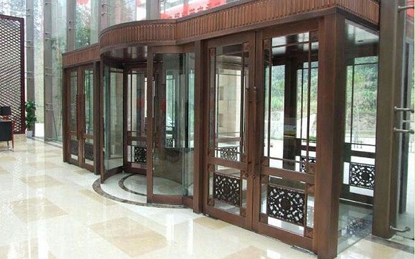 銅旋轉(zhuǎn)門日常保養(yǎng)維護(hù)注意事項
