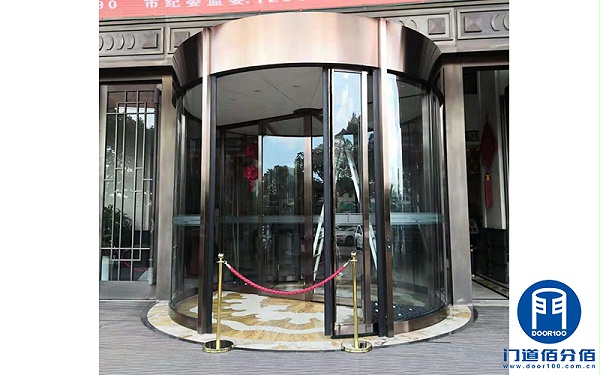 江蘇常熟某五星飯店歐必翼旋轉(zhuǎn)門維修服務案例