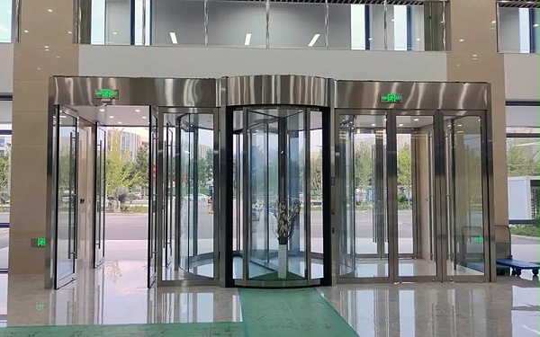 旋轉門保養：適度為宜，頻繁反成負擔