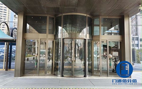 南京旋轉門保養之酒店自動旋轉門防夾保護裝置檢測實錄