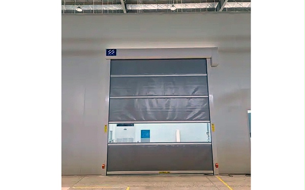 誤操作對工業卷簾門正常使用的影響