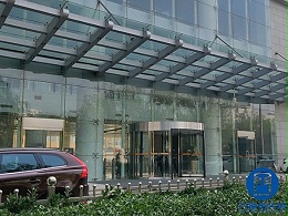 石油化工集團(tuán)下屬大廈自動旋轉(zhuǎn)門清潔維護(hù)服務(wù)