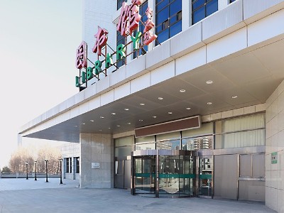 旋轉門如何做到與周邊環(huán)境融為一體