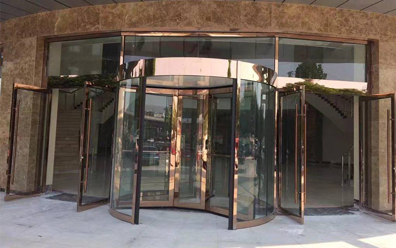 維修旋轉門廠家帶你了解酒店旋轉門尺寸大小