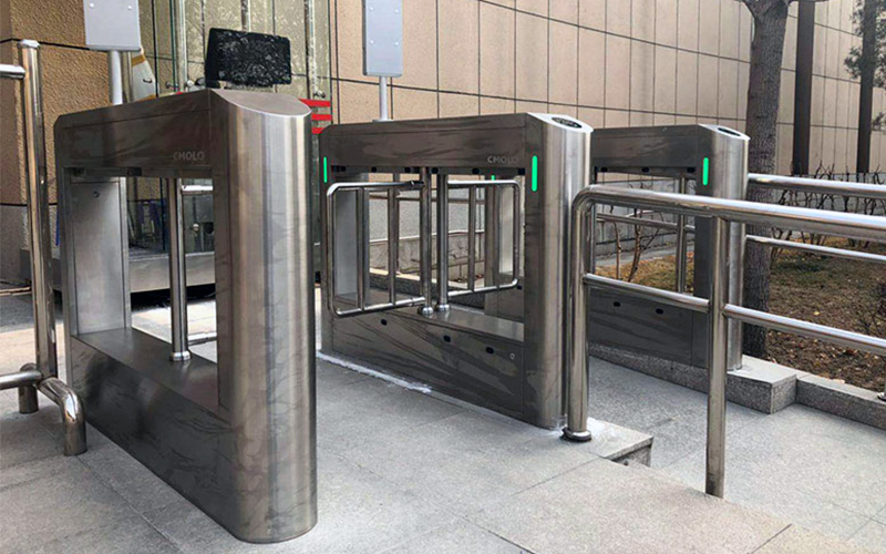 戶外閘機(jī)冬季運(yùn)維指南：注意事項(xiàng)與故障應(yīng)對