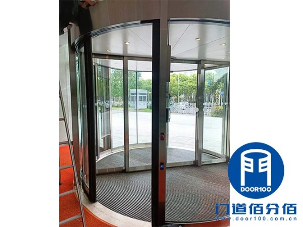 上海旋轉門維保案例丨寶盾兩翼/三翼門保養實錄