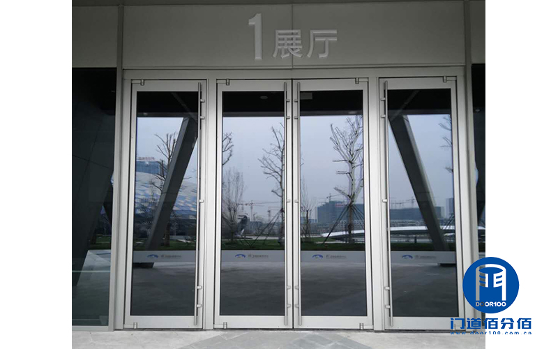 會展門/大象門設計安裝與維修保養