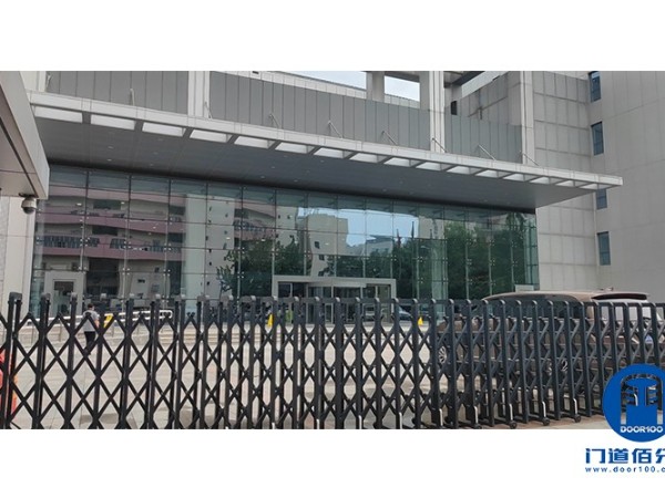 北京物業公司伸縮電動門/電動伸縮門故障維修紀實